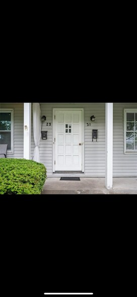 Front porch - 29-31 Packet Boat Dr