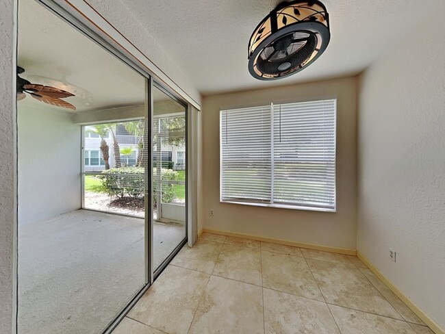 Building Photo - 5049 Maxon Terrace