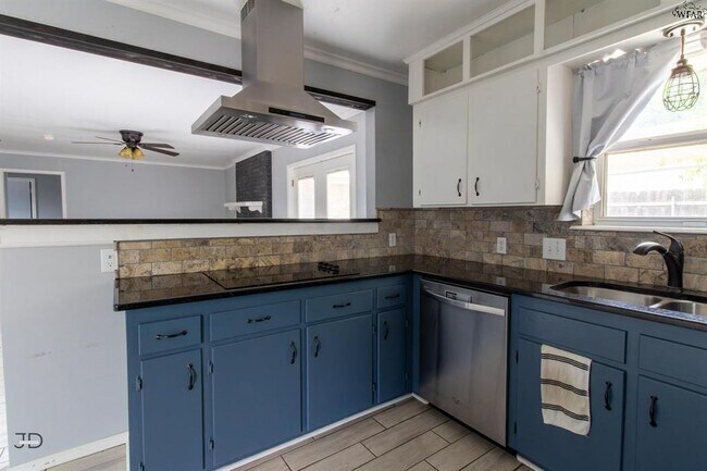 Building Photo - 9 Lackland Cir