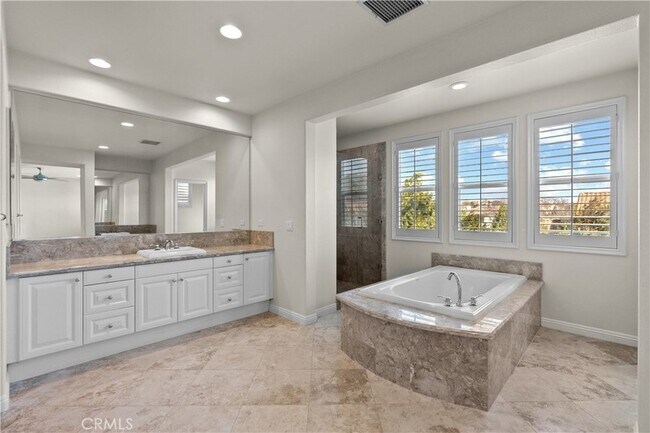 Building Photo - 4132 Prado De Las Cabras