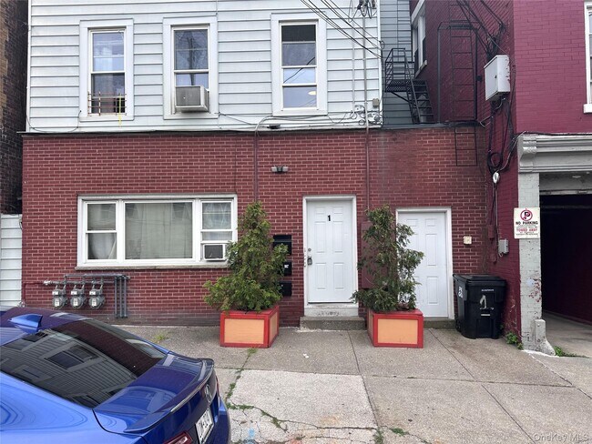 Building Photo - 1 Delafield St