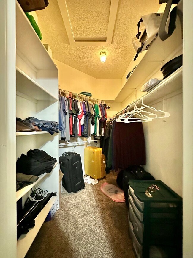 Building Photo - 1318 James Ave