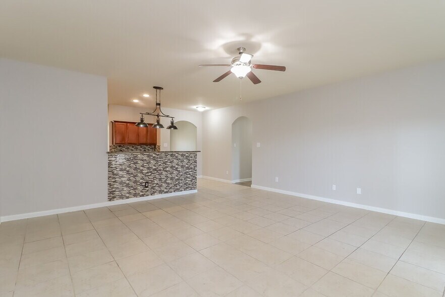 Building Photo - 4204 Tower Ln