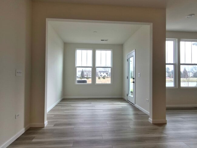 Building Photo - 24412 W Alexis Ln