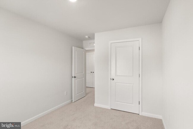 Building Photo - 138 Willett Holw St