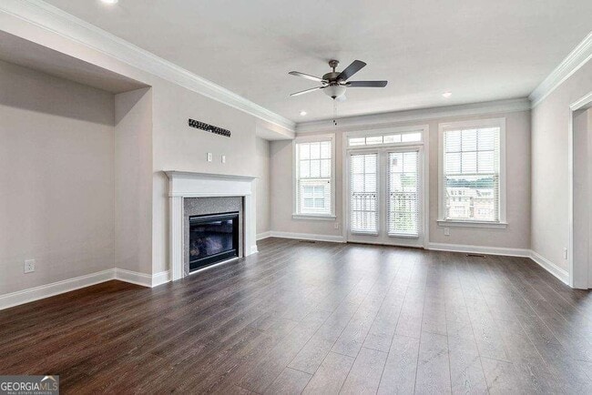 Building Photo - 1395 Harris Way S