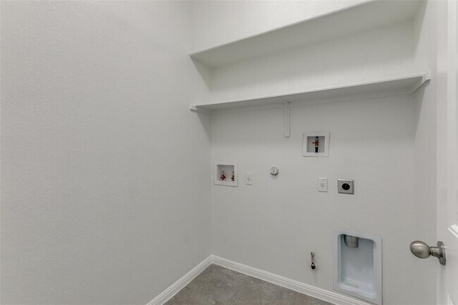 Building Photo - 10805 Owyhee Vw