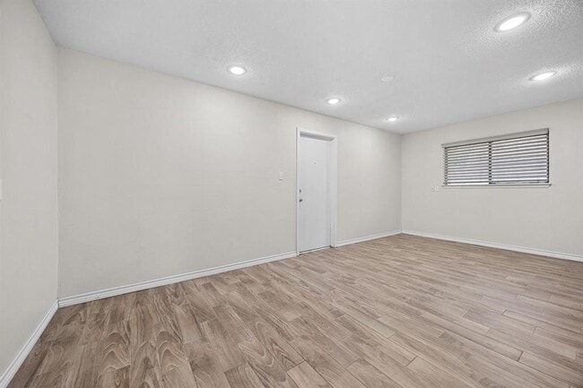 Building Photo - 1105 Spring Breeze Cove