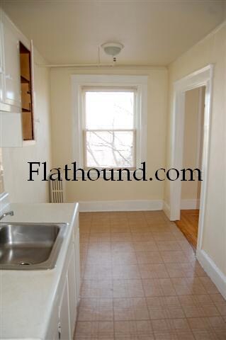 Building Photo - 96 Washington St