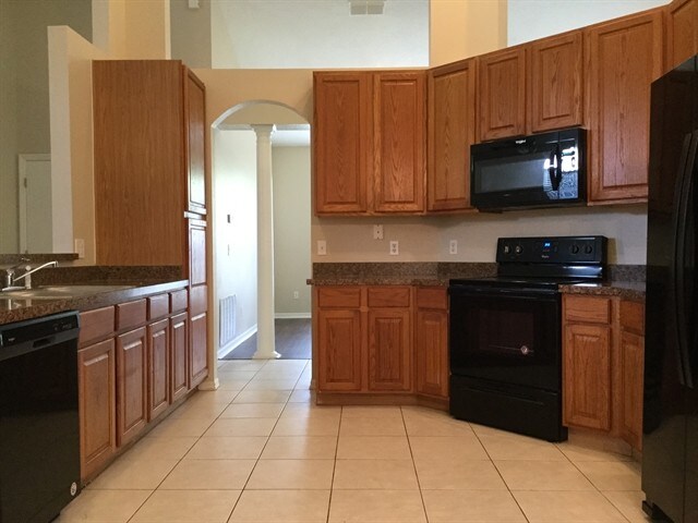 Building Photo - 14988 Faversham Cir