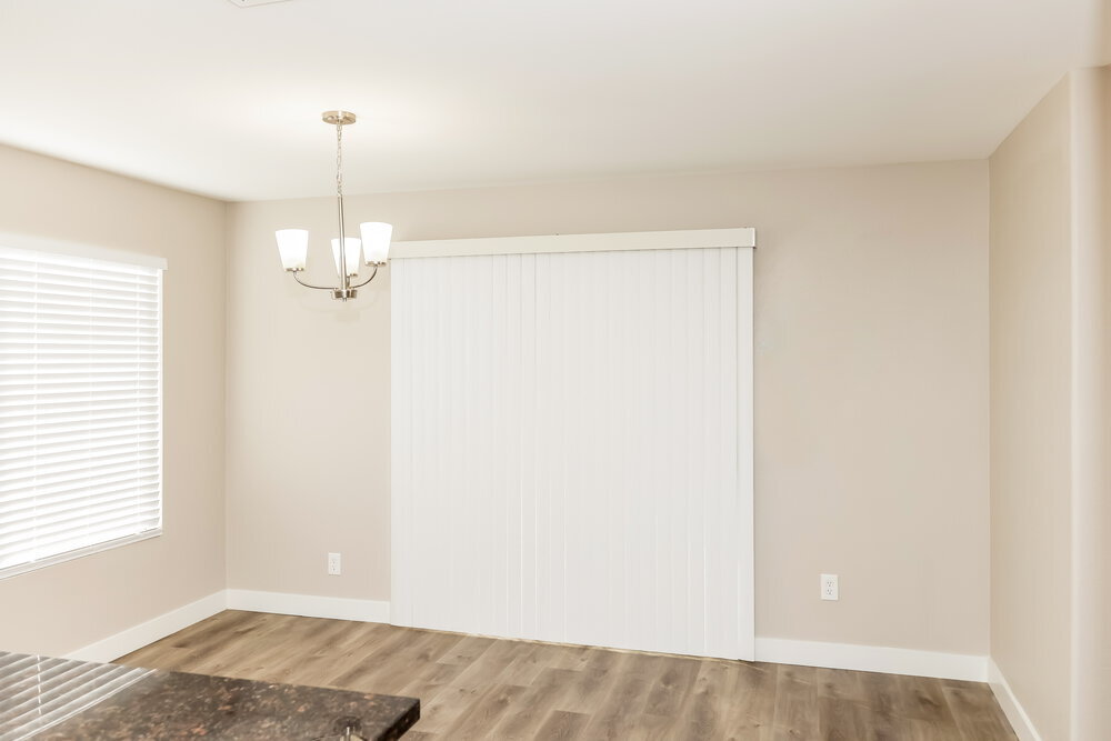 Building Photo - 2435 Sunset Peak St