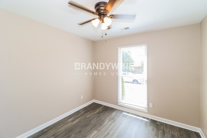 Building Photo - 9914 Leda Cove