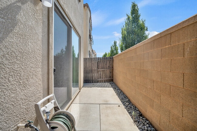 Building Photo - 8980 Upbeat Wy