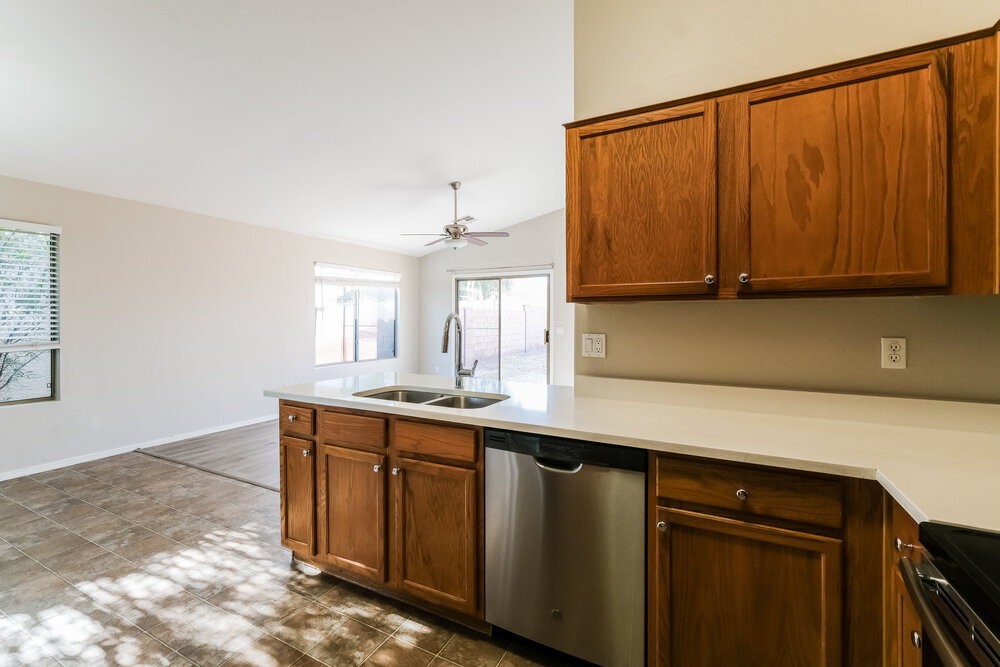 Building Photo - 14756 W Maui Ln