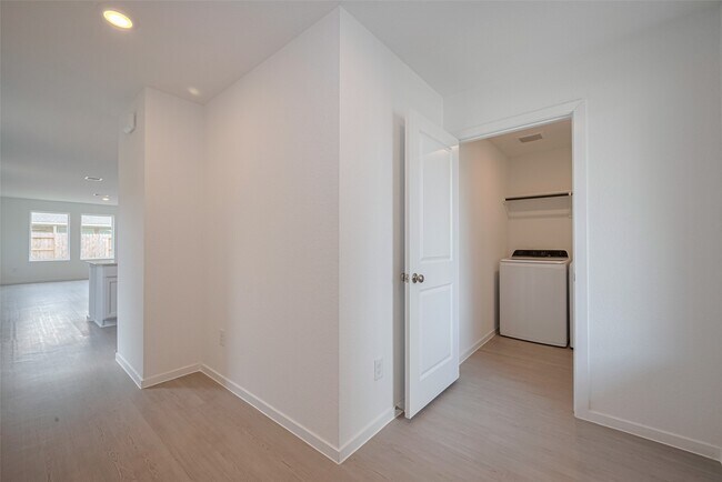 Building Photo - 28723 Texas Sparrow Ln