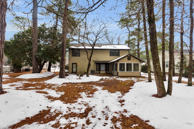 Building Photo - 1824 Caracara Dr