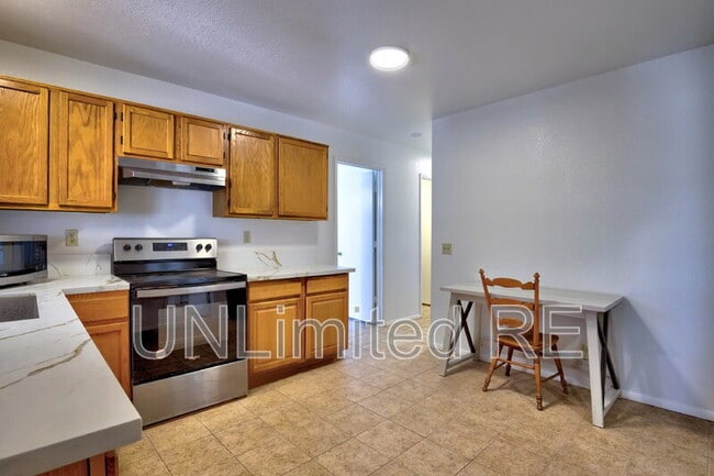 Building Photo - 37339 Buckskin Cir