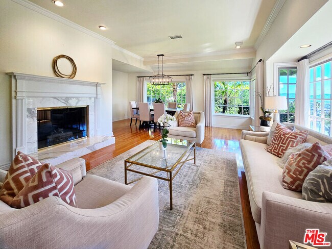 Building Photo - 3690 Crownridge Dr