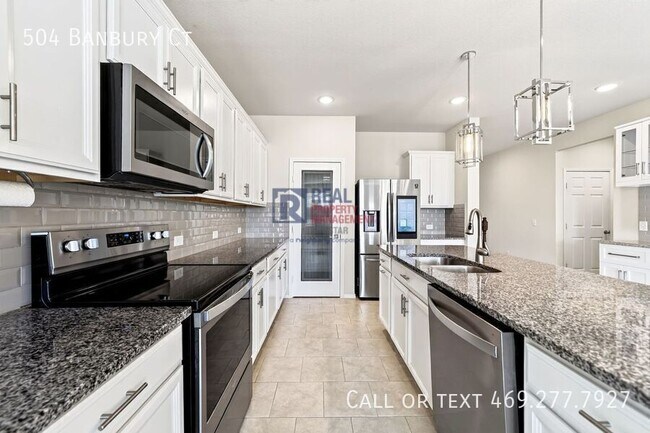 Building Photo - 504 Banbury Ct
