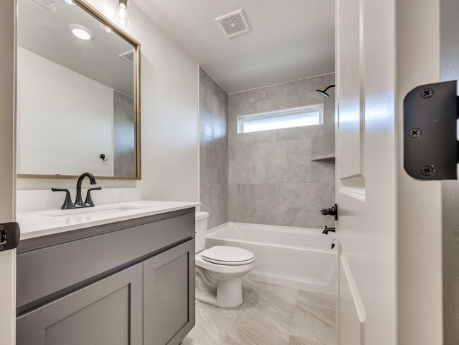 Building Photo - 4265 Overlook Pass