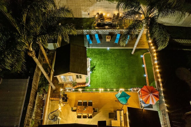 Building Photo - 13075 Old West Ave