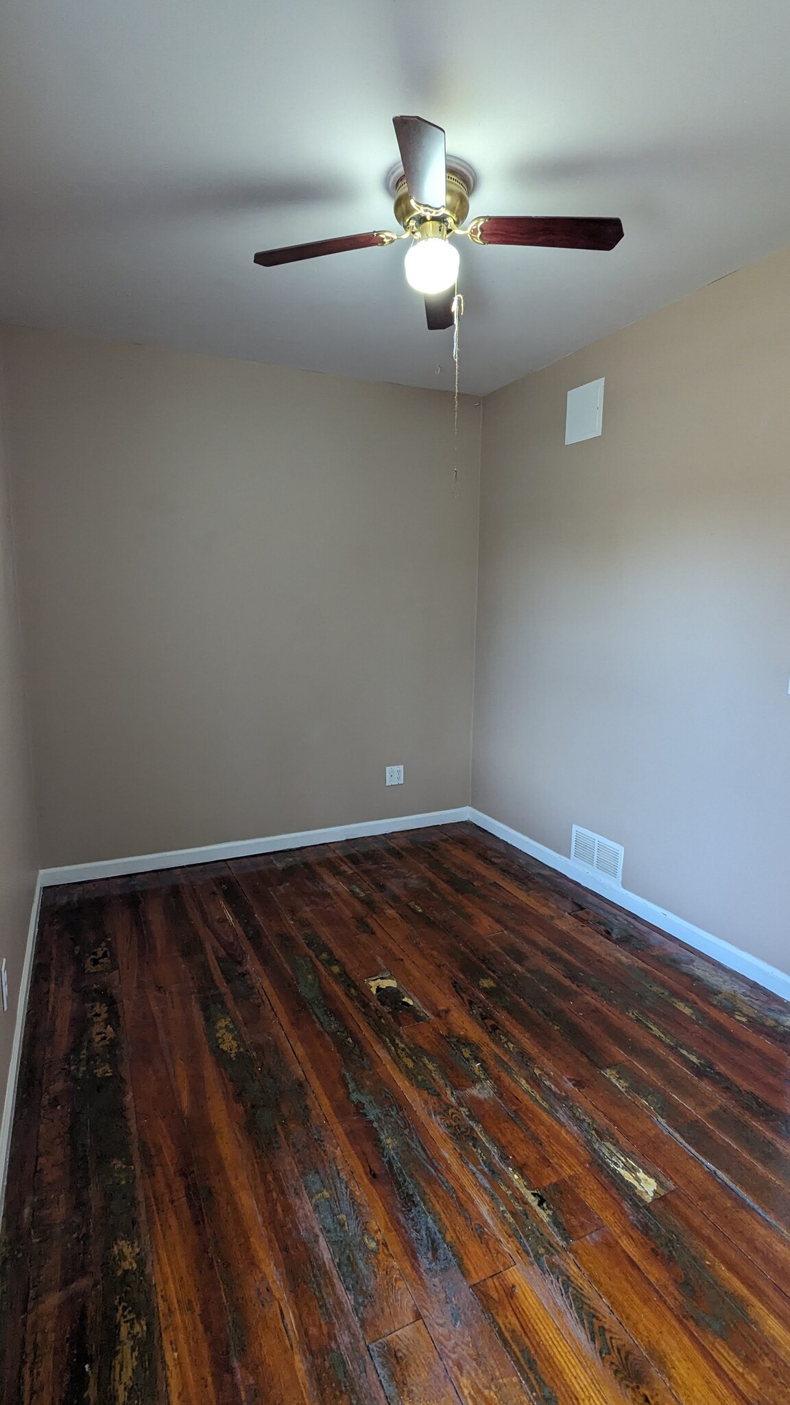 Building Photo - 1553 Helderberg Ave