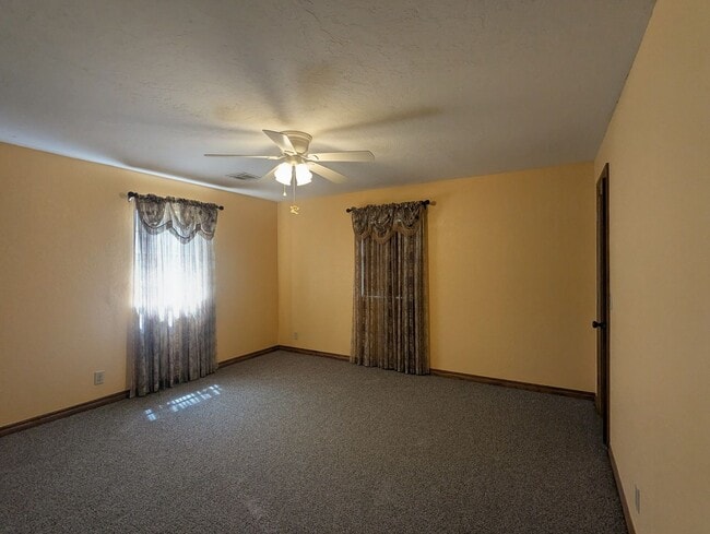 Building Photo - Quiet Country Living with Space, Privacy & Modern Comforts