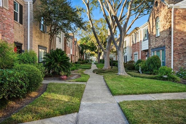 Building Photo - 14545 Misty Meadow Ln