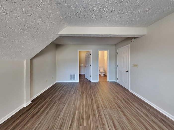 Building Photo - 6156 Raleigh Oaks Ct