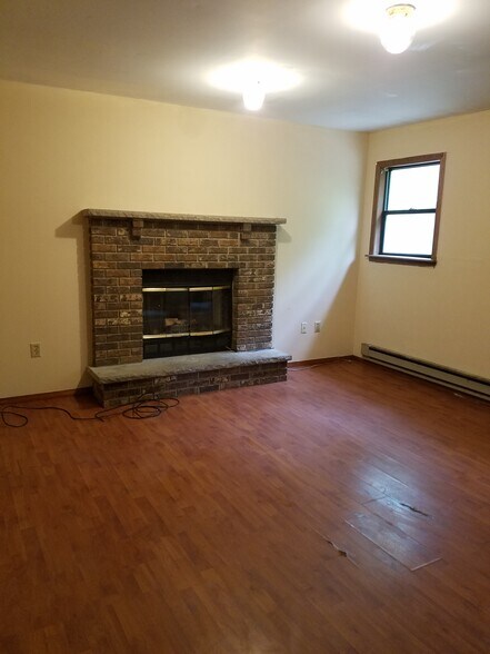 Building Photo - 1546 Black Birch Way