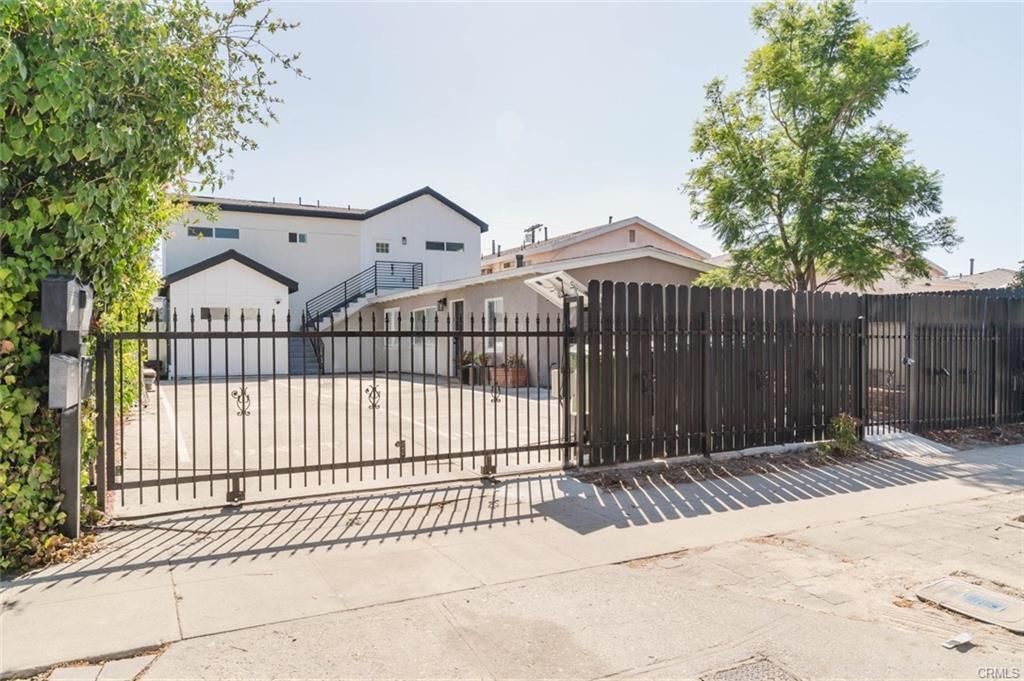 Building Photo - 5732 Willowcrest Ave