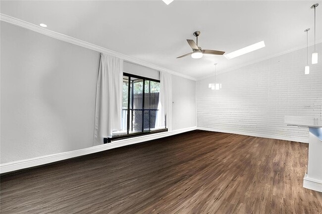 Building Photo - 6290 92nd Pl N