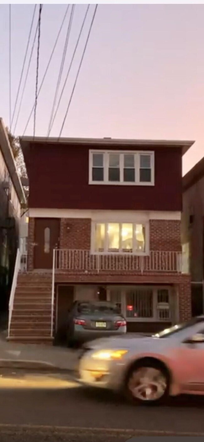 Building Photo - 823 Secaucus Rd