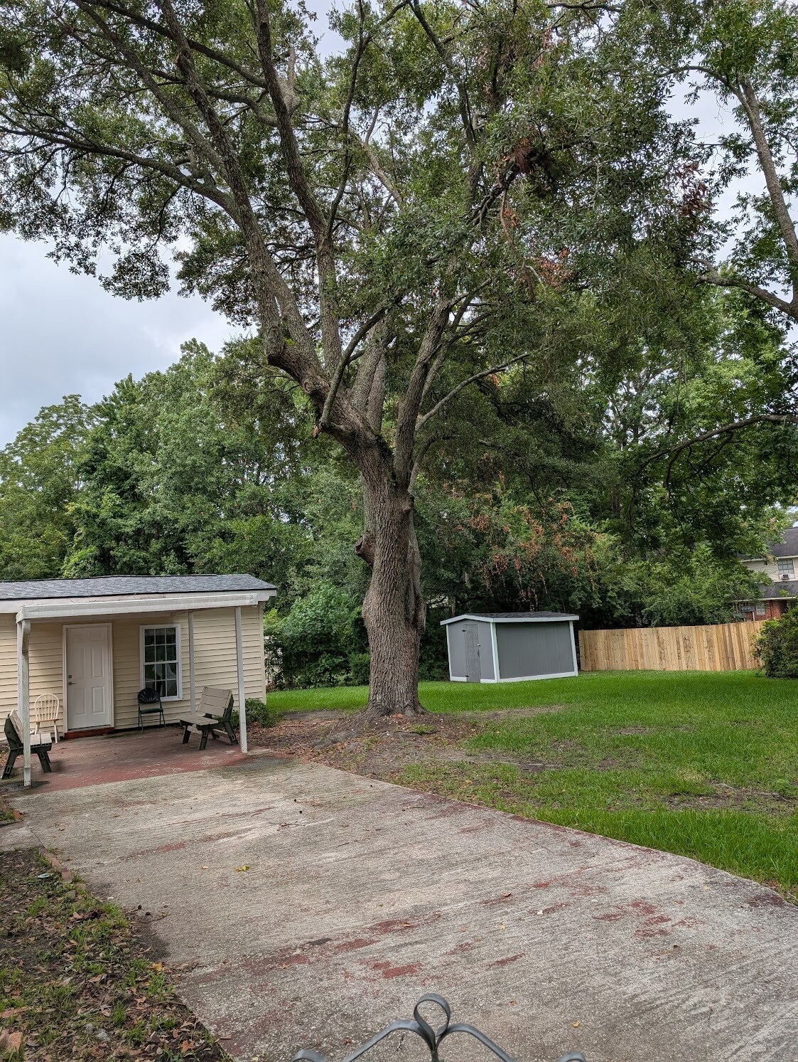 Building Photo - 834 Prince John Dr