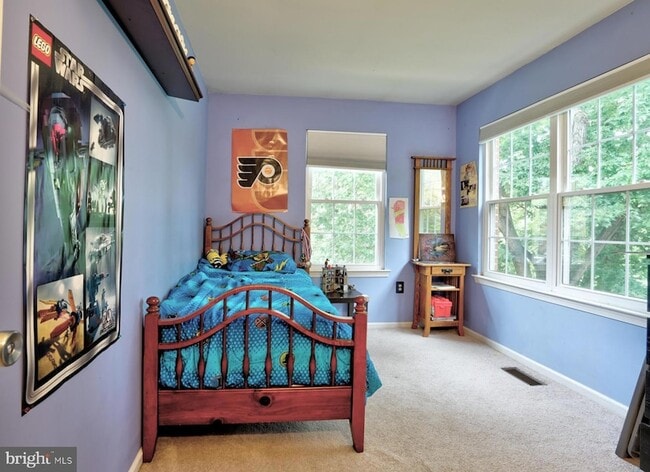 Building Photo - 111 Honey Locust Ct