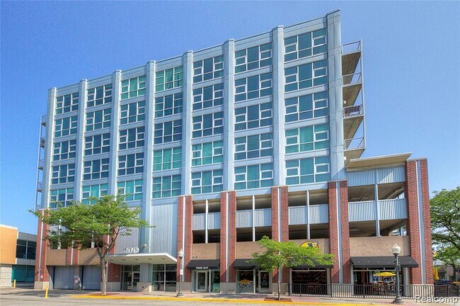 Building Photo - 100 E Fifth St