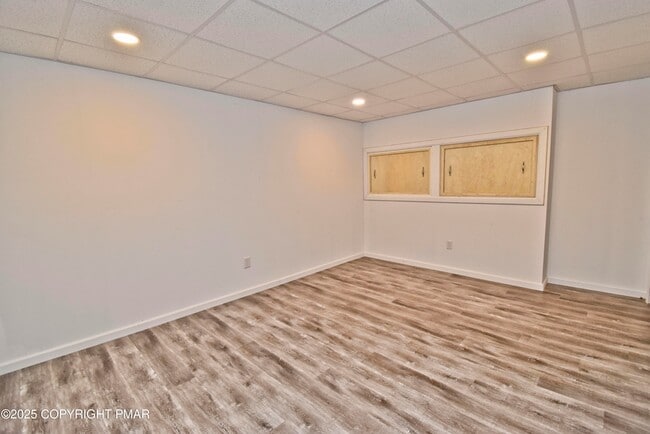 Building Photo - 557 Marco Way