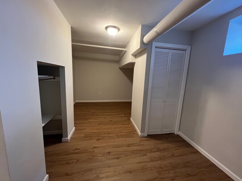 Building Photo - 21 Farrington Ave