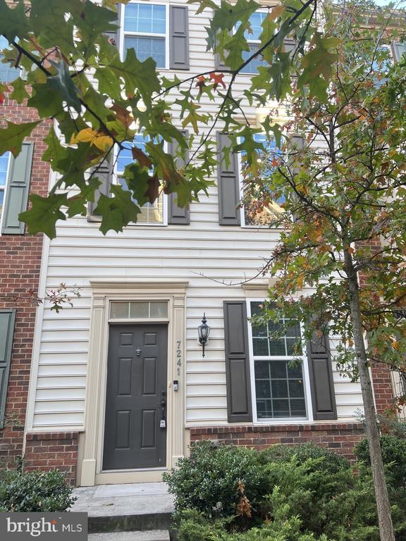 Building Photo - 7241 Yesterday Ln