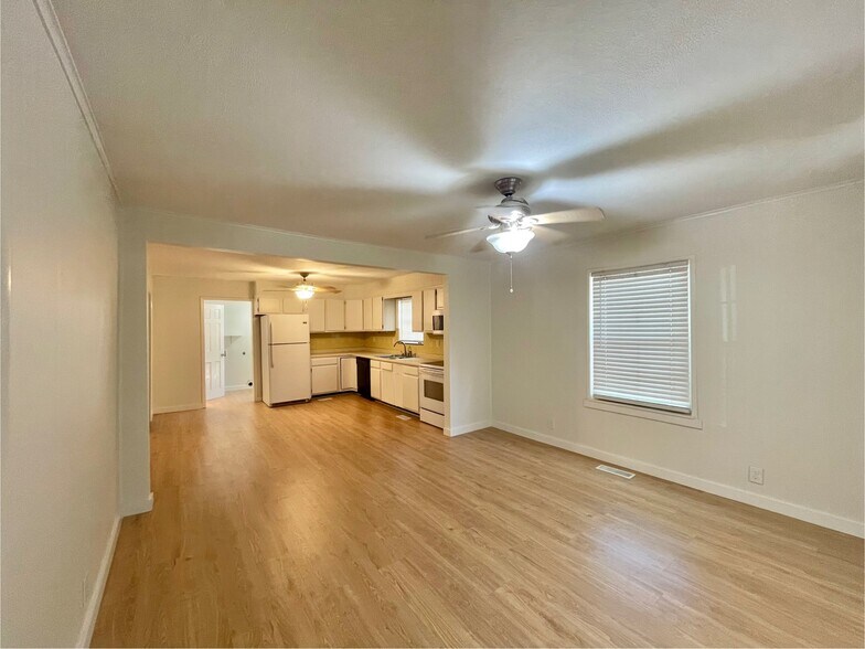 Building Photo - 3109 Joyce Ave