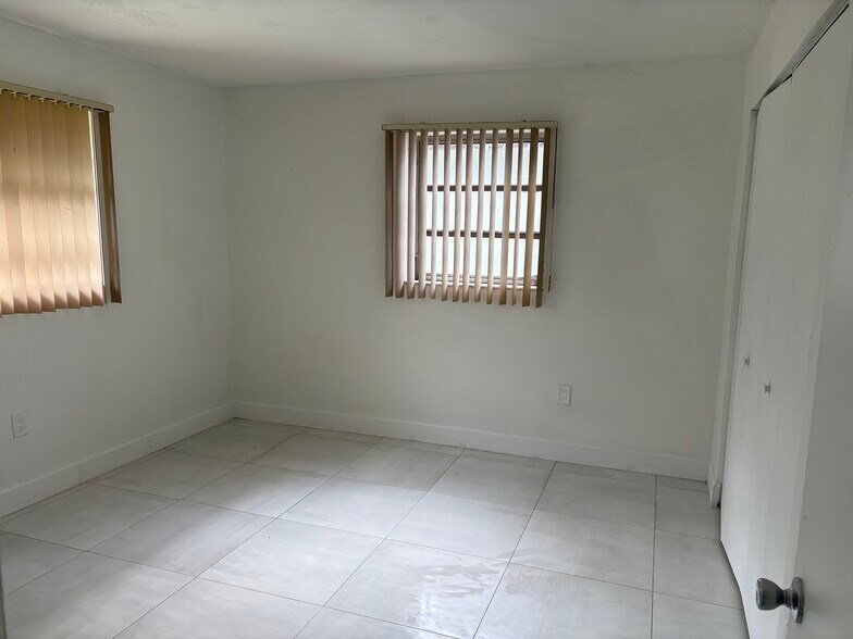 Building Photo - 170 NW 58th St