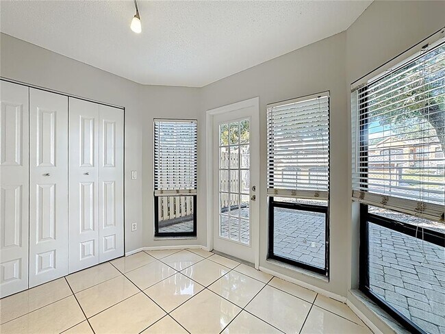 Building Photo - 4320 Middlebrook Rd