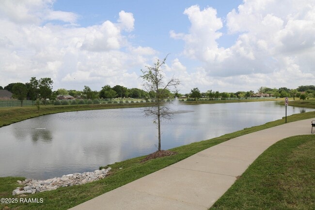 Building Photo - 111 Pettigrove Dr