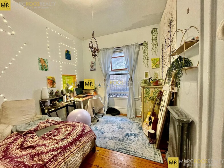 Building Photo - 73 Westland Ave