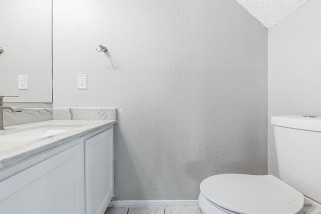 Building Photo - 4235 Iriona Bend