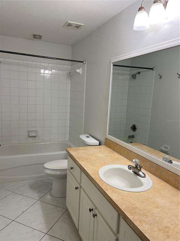 Building Photo - 1310 E Myrtle St