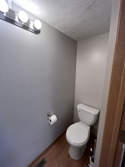 Half bath on main floor - 8441 Squad Dr