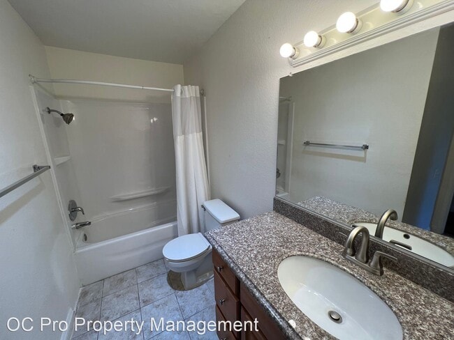 Building Photo - 2 br, 1 bath House - 21951 Rimhurst Drive ...