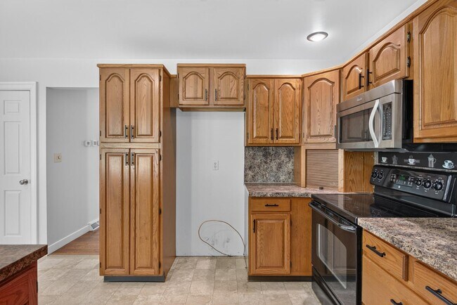 Building Photo - 2337 Laurel Top Cir