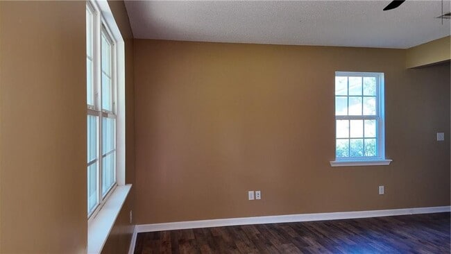 Building Photo - 108 Gatewood Dr